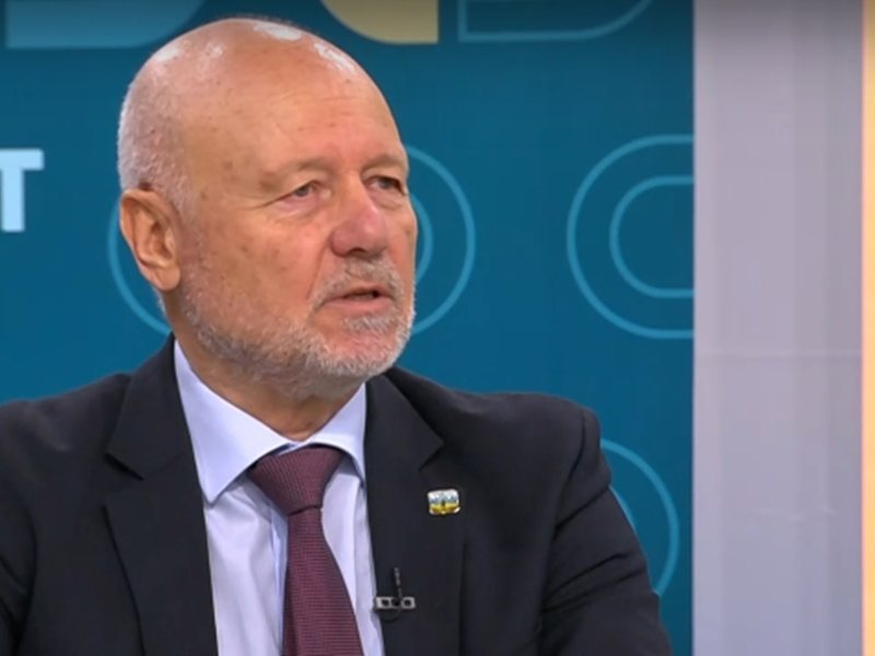 Тагарев: Има над 50% шанс за споразумение на предстоящите преговори между САЩ и Иран