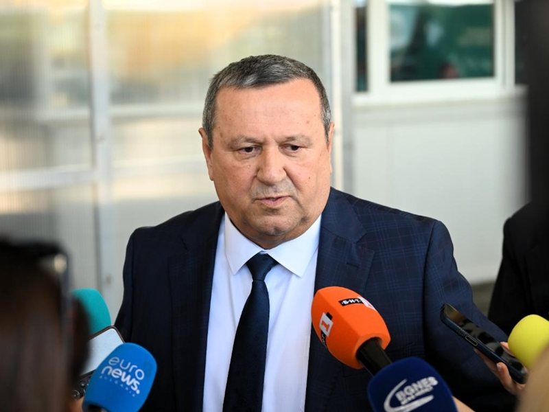 Хасан Адемов: Не трябва да се ревизират права на уязвими групи