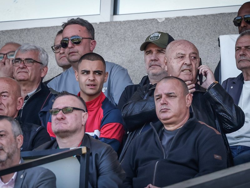 Сделка за „Славия“
