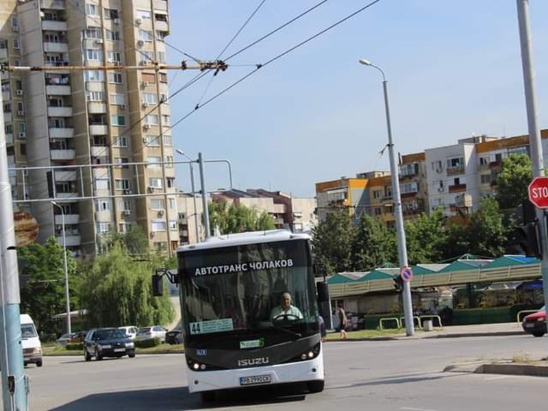 Протест затваря ключово кръстовище в Пловдив, променят маршрута на пет автобусни линии