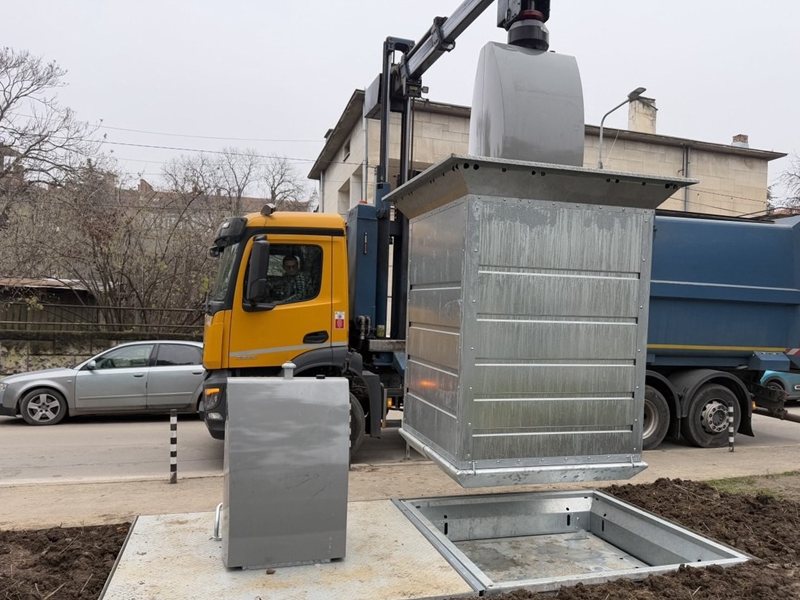 Варна въвежда подземни контейнери за смесени битови отпадъци