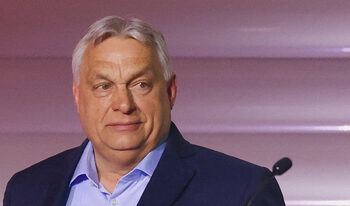 Орбан напусна парламента
