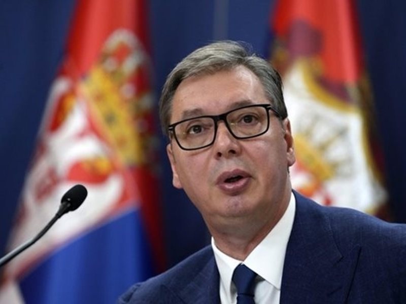 Вучич поздрави Румен Радев за победата на парламентарните избори в България