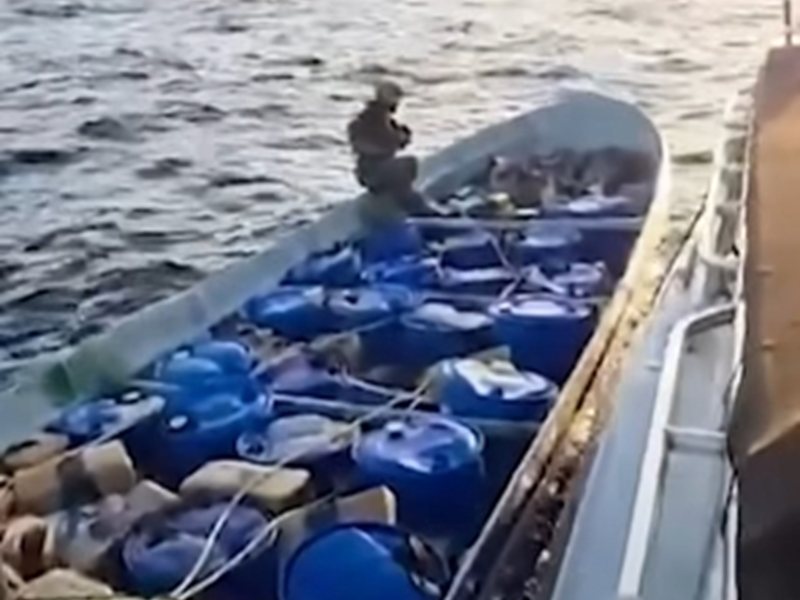 Заловиха близо 2 тона кокаин след 24-часова морска операция в Коста Рика (Видео)