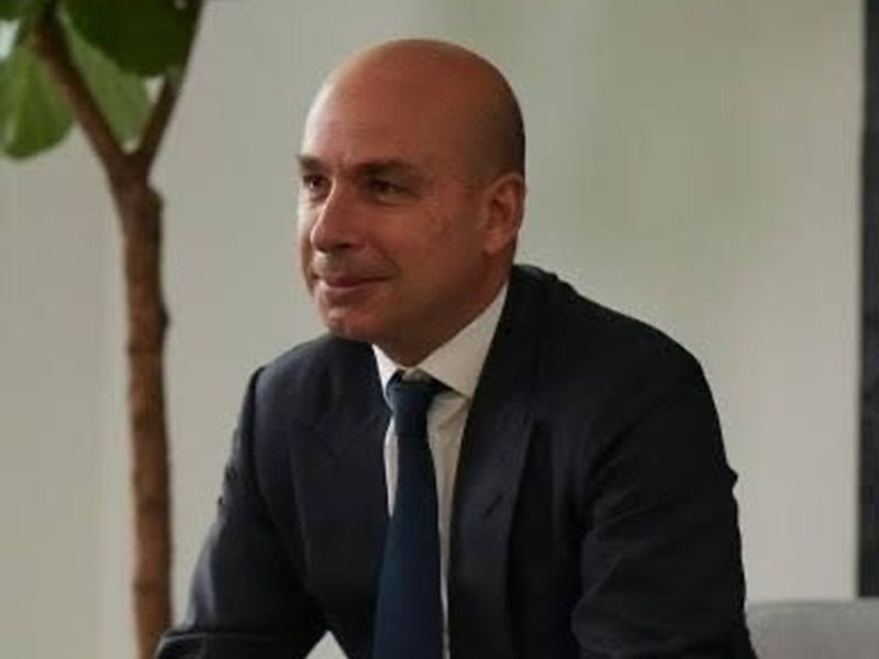 Милиардер фен на Левски