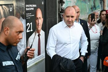 Само Луканов, Виденов, Костов и Радев са имали абсолютно мнозинство
