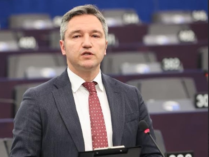 Вигенин: Да опростим правилата не само за бизнеса, а и за хората