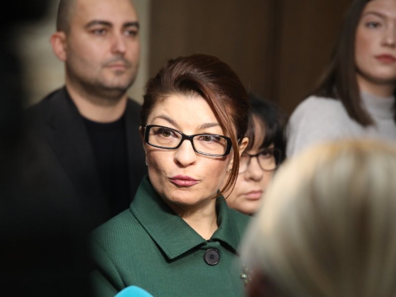 Десислава Атанасова: На тези две дати - 6 октомври 2023 г. и 11 февруари 2025 г., съм пътувала с Turkish Airlines