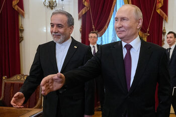 Путин обеща да помага на Иран
