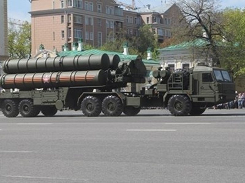 Индия очаква Русия да ѝ достави четвърти зенитно-ракетен комплекс С-400 в началото на май