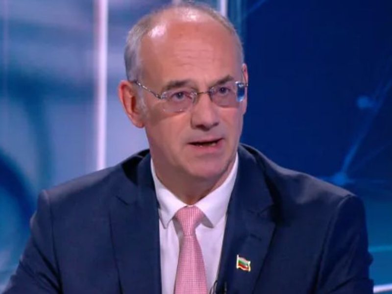 Проф. Атанас Семов: 9 дни доказаха, че България е готова за демокрация