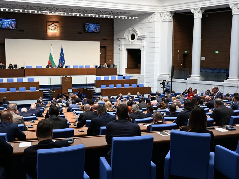 21 кандидати се отказаха от парламента, Хамид Хамид и Байрам Байрам се връщат