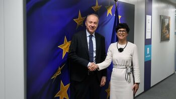 Вучич нападна ЕС след необичайна 'политическа' среща, Сърбия може да загуби €1.5 млрд.