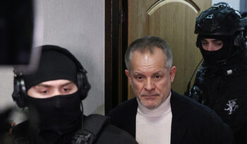 Олигарх осъден на 19 години